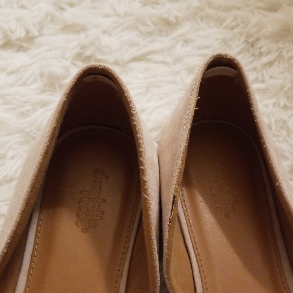 Cream Simple Flats - Picture 5 of 7